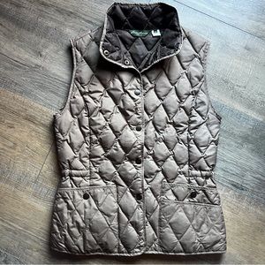 Eddie Bauer quilted vest. Size XS